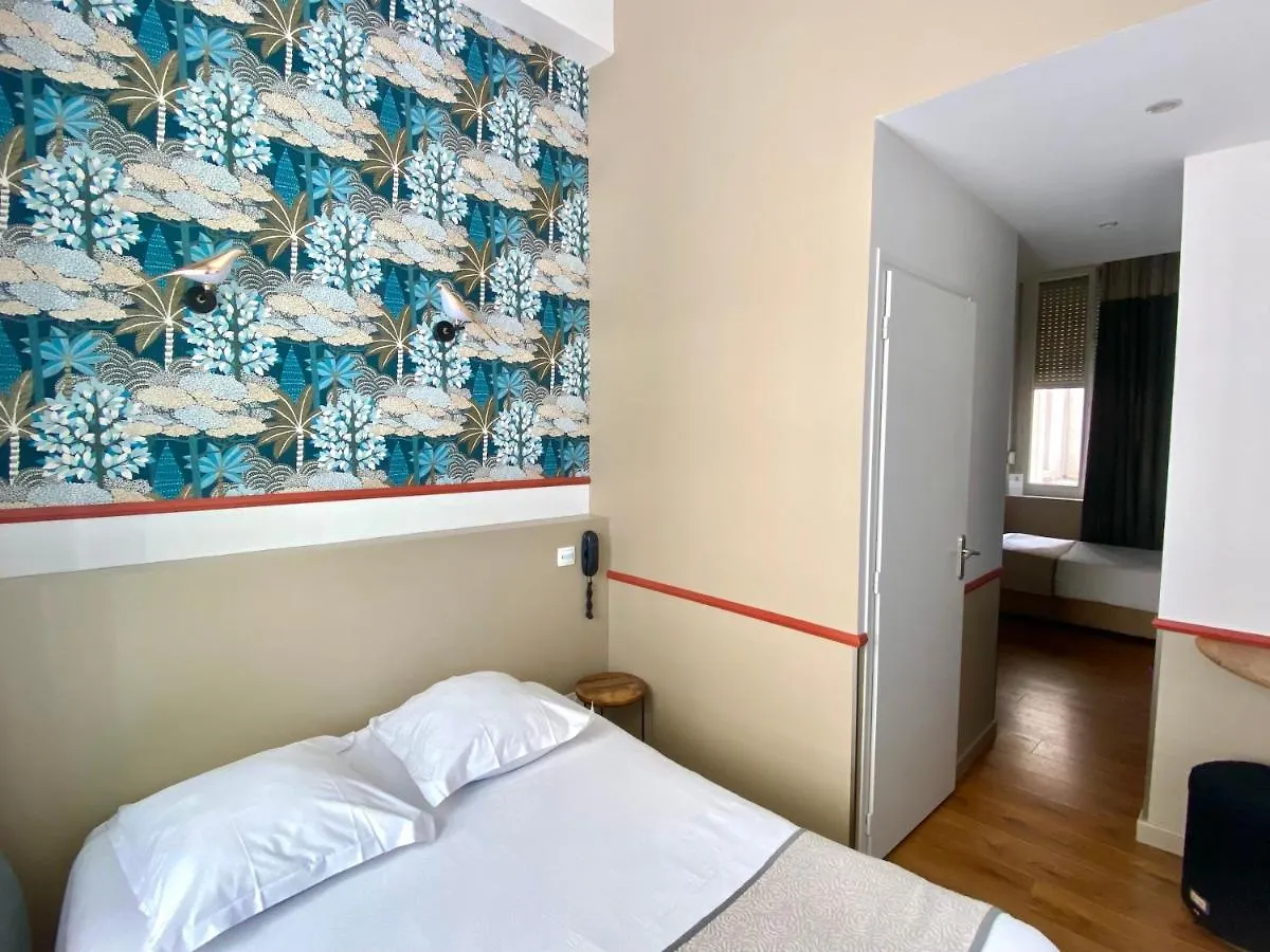 Hotelo Lyon Charite Hotel